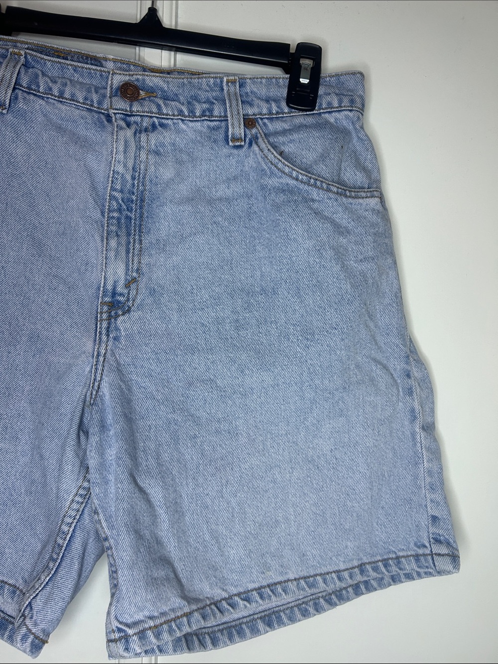 Vintage 90s Levi's Light Wash Denim Shorts | High Rise Mom Shorts | Orange Tab - Picture 5 of 12